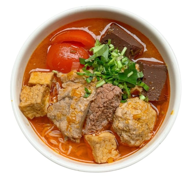 D3. Bun Rieu (Crab & Pork).